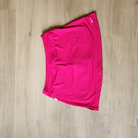 Nike Dresses & Skirts - Nike Dri Fit lined skirt size Medium